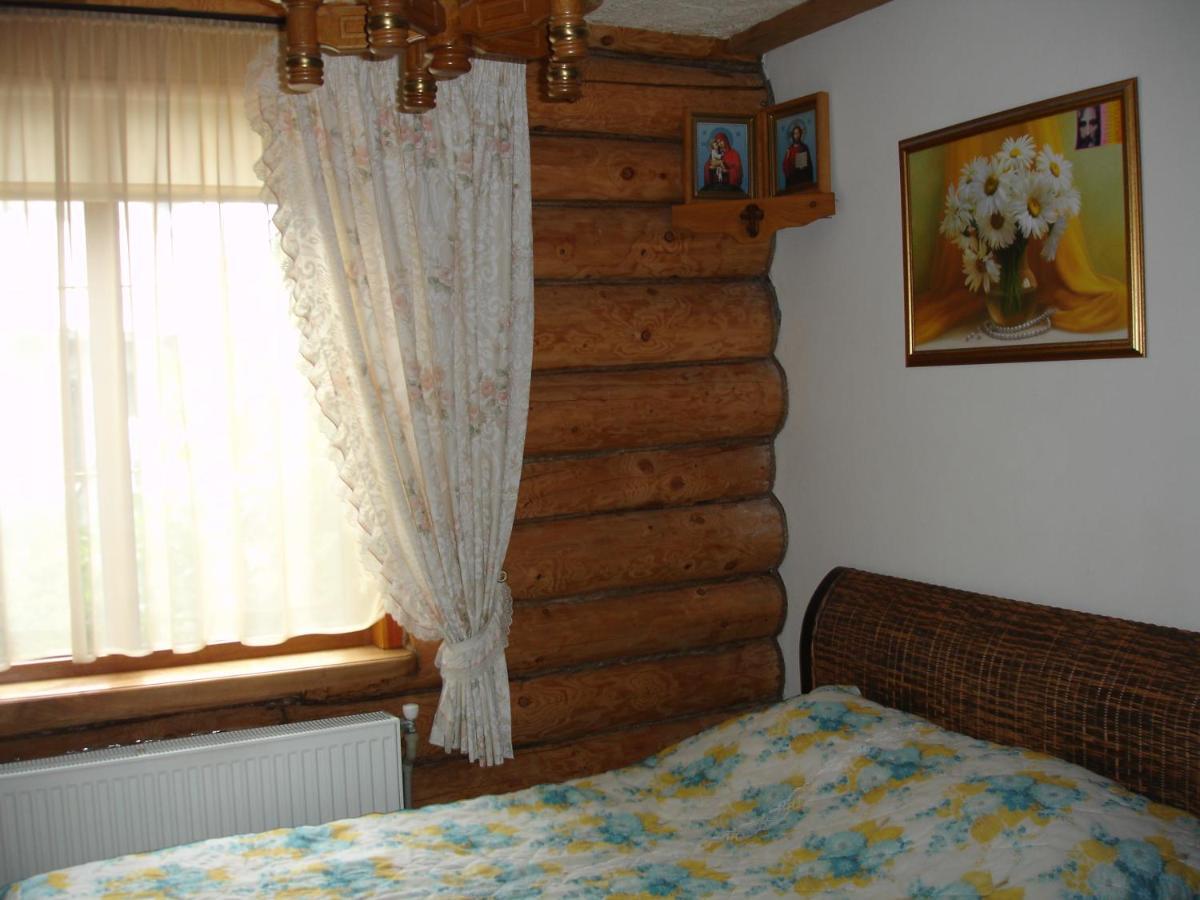 Смерекова Хата Potschajiw Exterior foto
