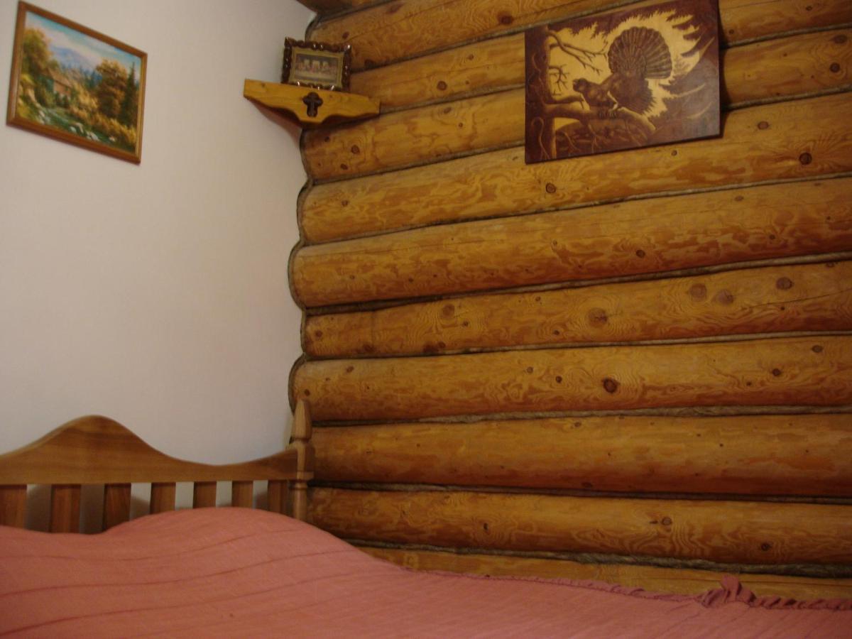 Смерекова Хата Potschajiw Exterior foto