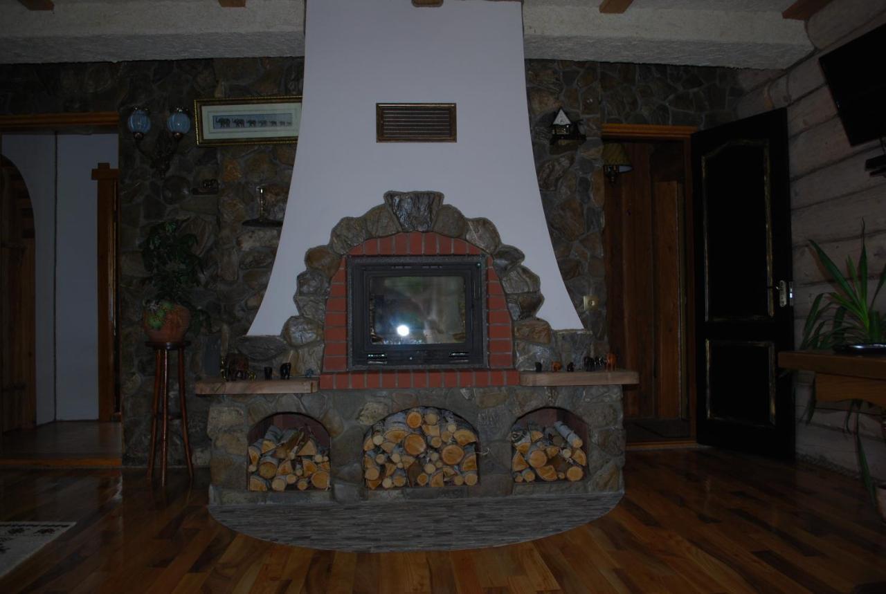 Смерекова Хата Potschajiw Exterior foto